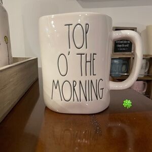 Rae Dunn  TOP O’ THE MORNING mug   St Paddy’s Day 🍀